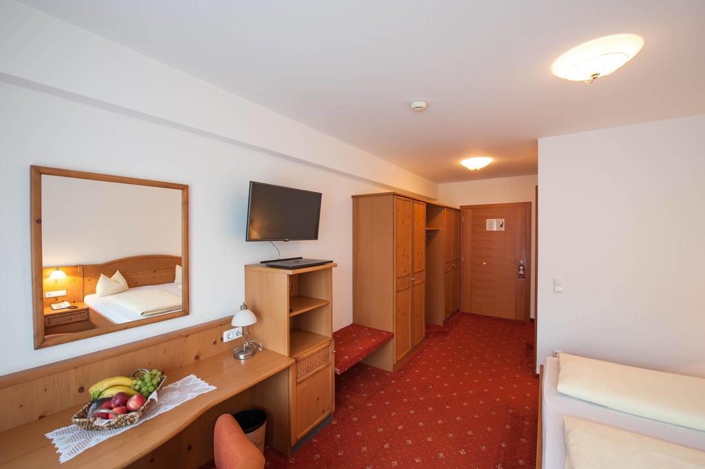 Hotel Juchhof Lermoos Eksteriør bilde